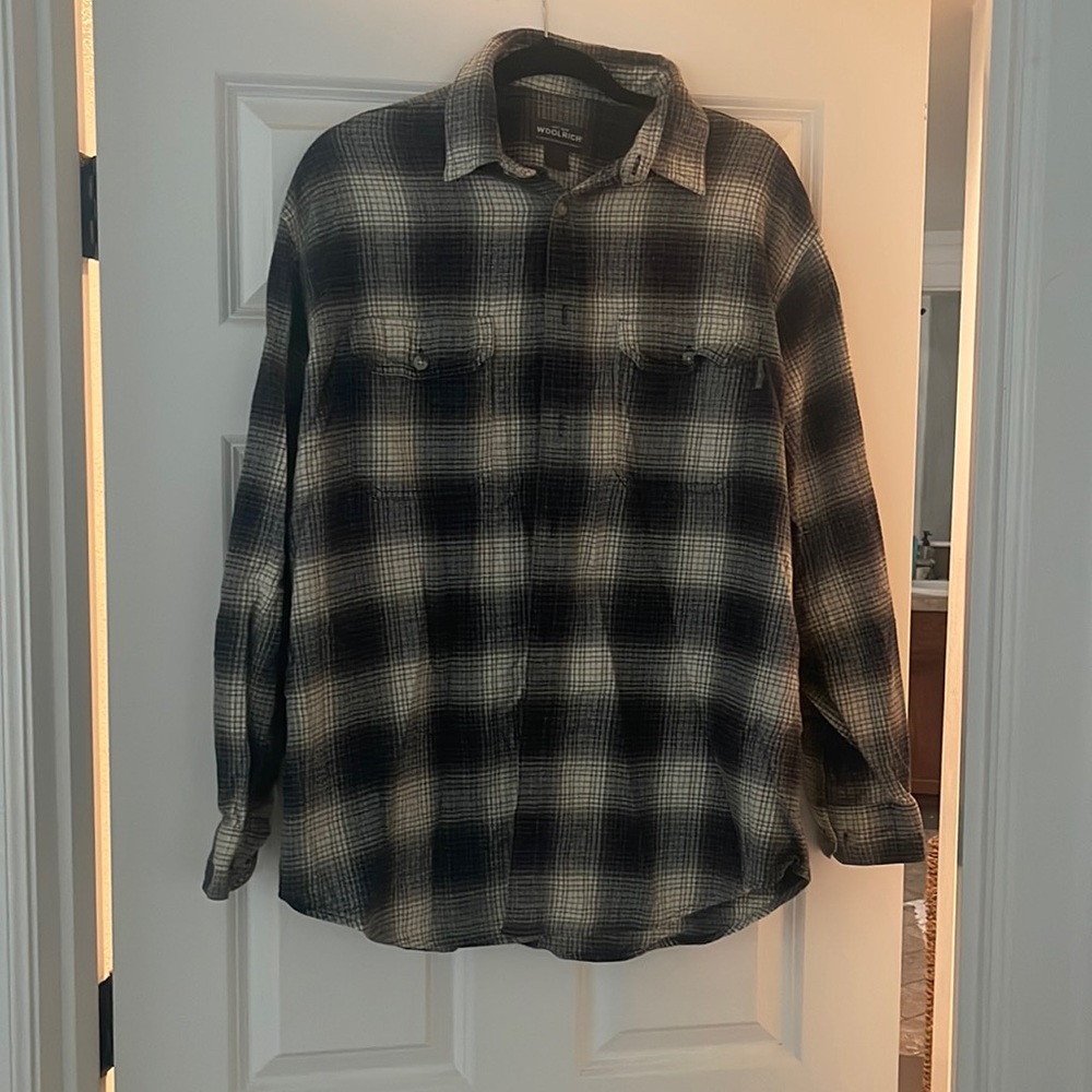 Great condition mens flannel size L